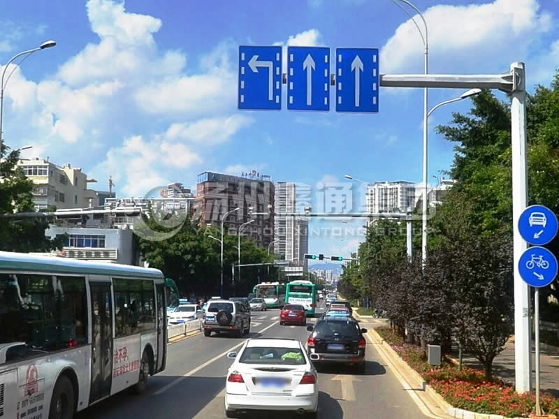 BZG-007，交通標(biāo)志桿，分道標(biāo)志桿